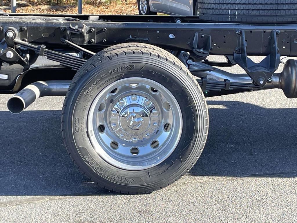 New 2026 RAM 5500 Tradesman w/ Chrome Appearance Group image 13