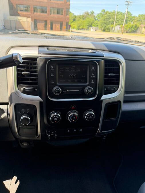Used 2017 RAM 2500 SLT AWD/4WD image 20