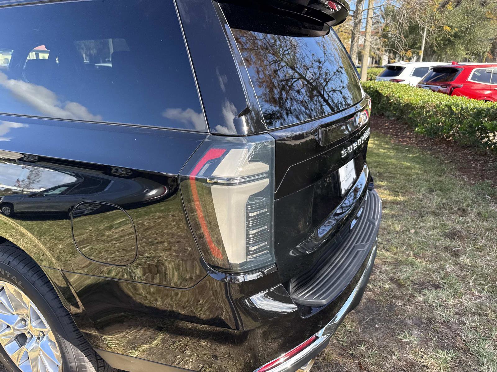 Used 2025 Chevrolet Suburban Premier image 11