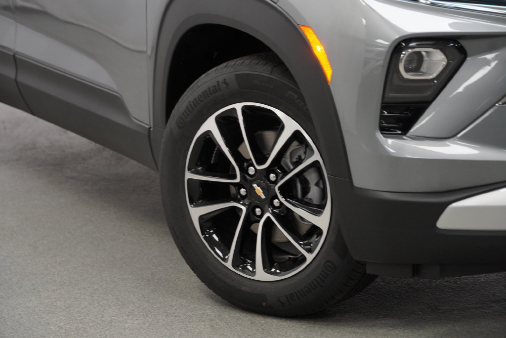 New 2026 Chevrolet TrailBlazer LT w/ Convenience Package FWD image 8