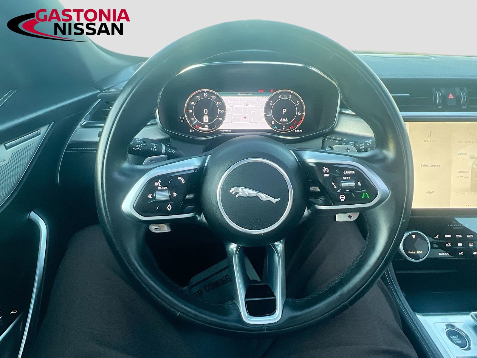 Used 2024 Jaguar F-PACE R-Dynamic S image 14