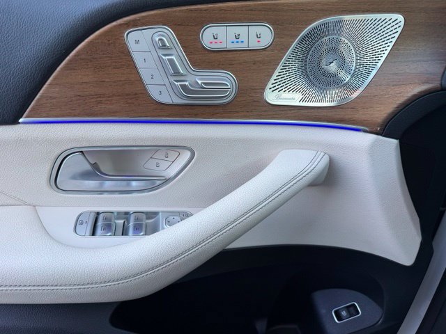 Certified 2023 Mercedes-Benz GLS 450 4MATIC image 15