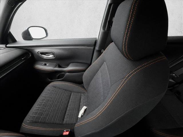 Used 2025 Honda HR-V Sport image 18