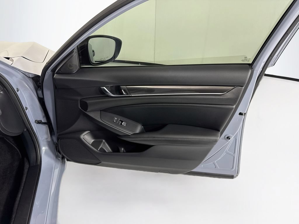 Used 2022 Honda Accord Sport image 25