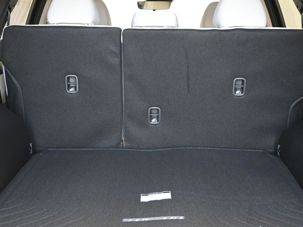 New 2026 Hyundai Tucson SEL image 18