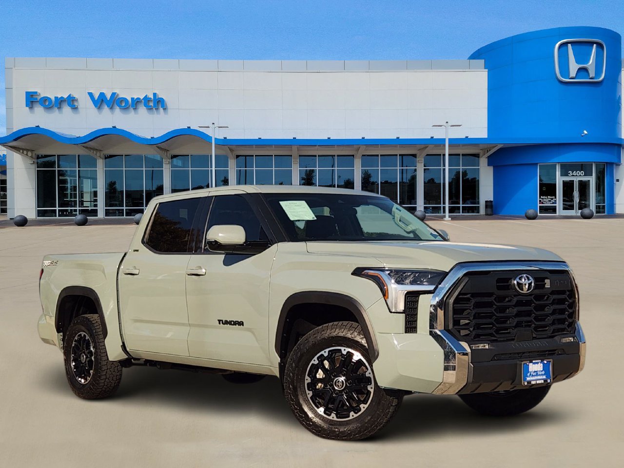 Used 2022 Toyota Tundra SR5 w/ TRD Off-Road Package AWD/4WD image 1