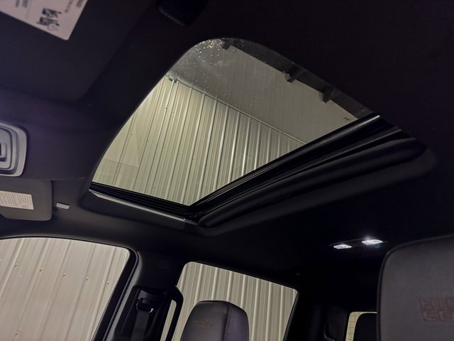 Used 2022 Chevrolet Silverado 1500 High Country image 15