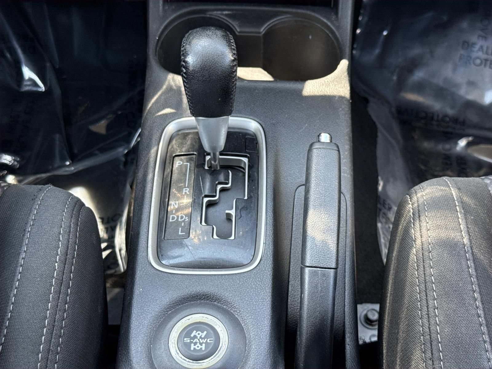 Used 2016 Mitsubishi Outlander ES AWD/4WD image 12