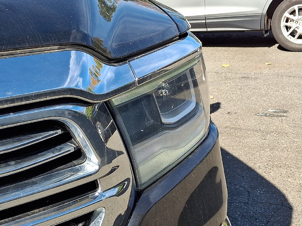 Used 2024 RAM 1500 Laramie AWD/4WD image 37