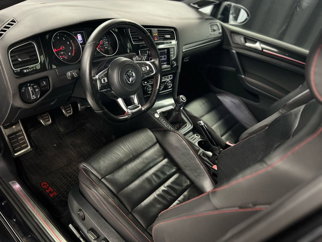 Used 2015 Volkswagen GTI Autobahn w/ Lighting Package (SEL) image 17