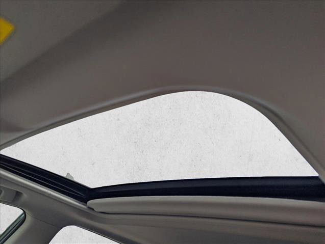 Used 2017 Toyota RAV4 Limited image 15