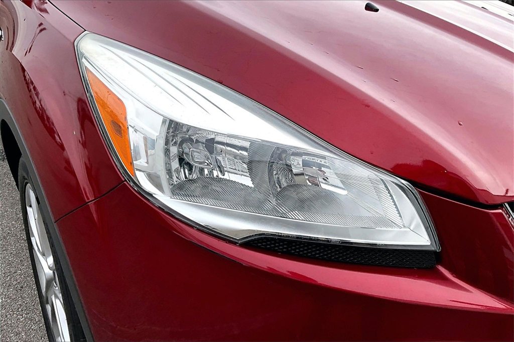 Used 2015 Ford Escape Titanium image 16