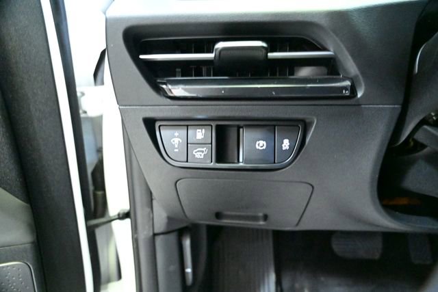Used 2024 Kia EV6 Wind image 39