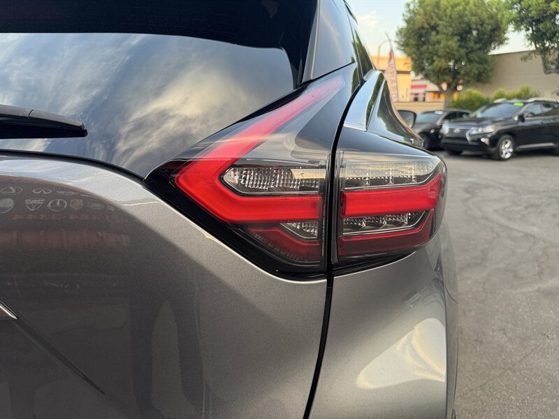 Used 2021 Nissan Murano S FWD image 16