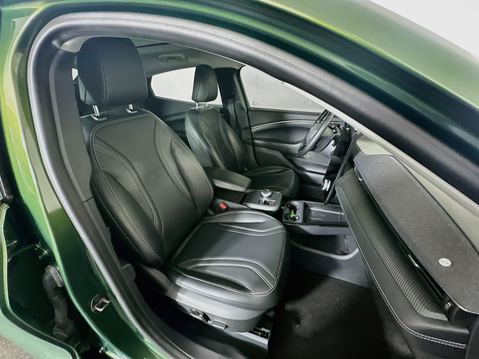 Used 2024 Ford Mustang Mach-E Premium RWD image 31