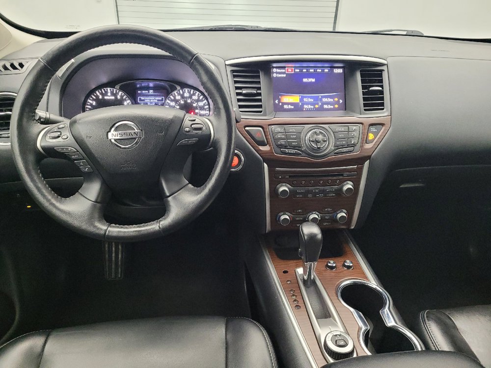 Used 2020 Nissan Pathfinder Platinum AWD/4WD image 22