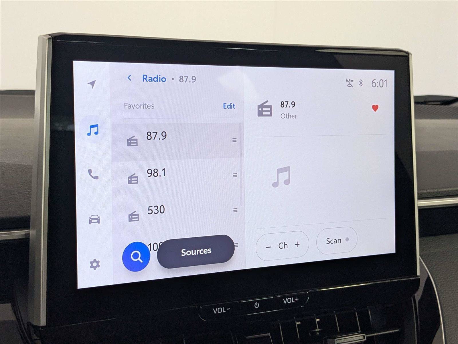 Certified 2025 Toyota Corolla SE w/ SE Premium Package AWD/4WD image 20