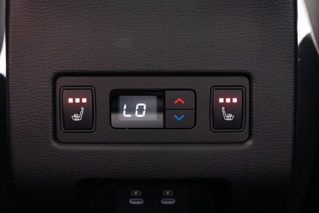 New 2025 Mitsubishi Outlander AWD image 9