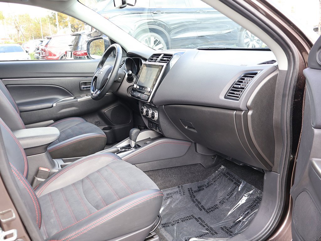 Used 2024 Mitsubishi Outlander Sport SE image 24