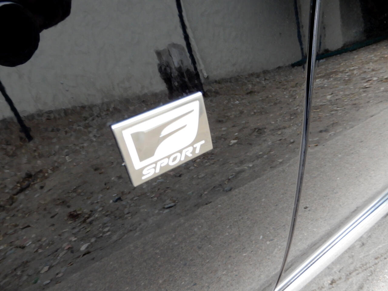 Used 2015 Lexus LS 460 w/ F Sport Package image 24