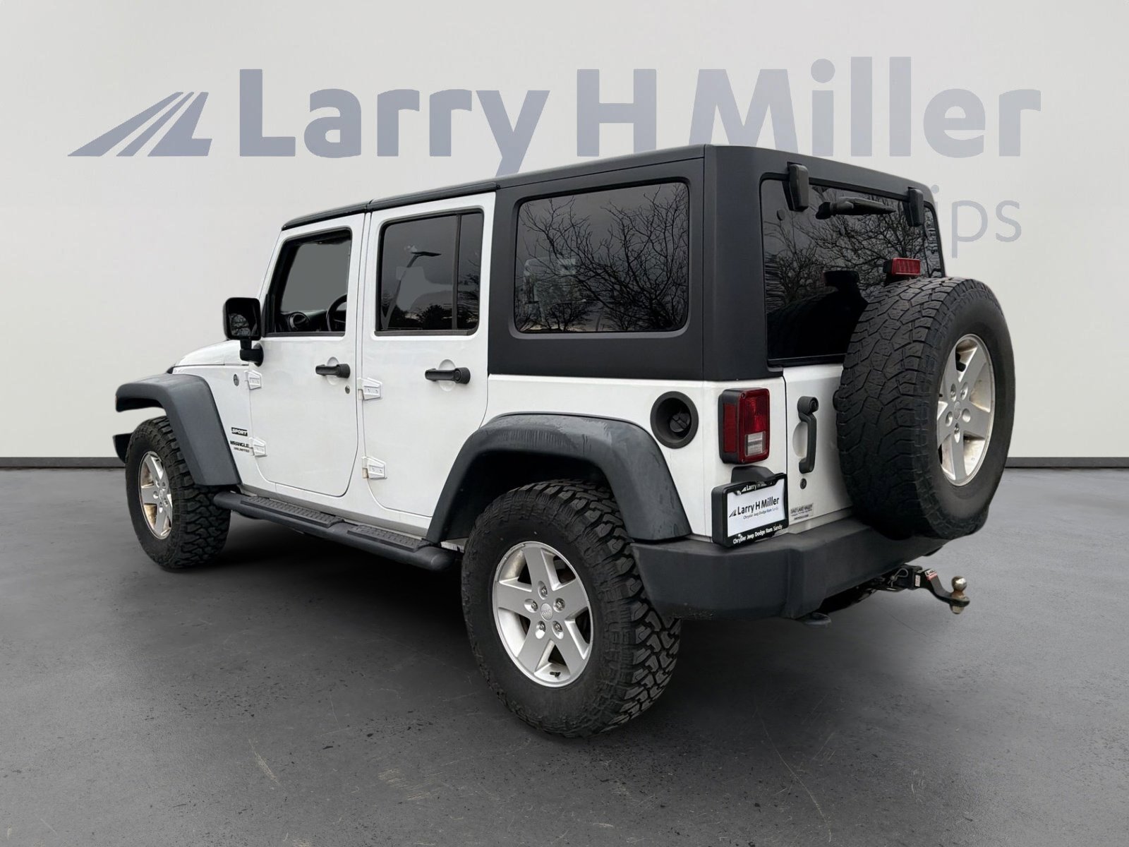 Used 2013 Jeep Wrangler Unlimited Sport image 6