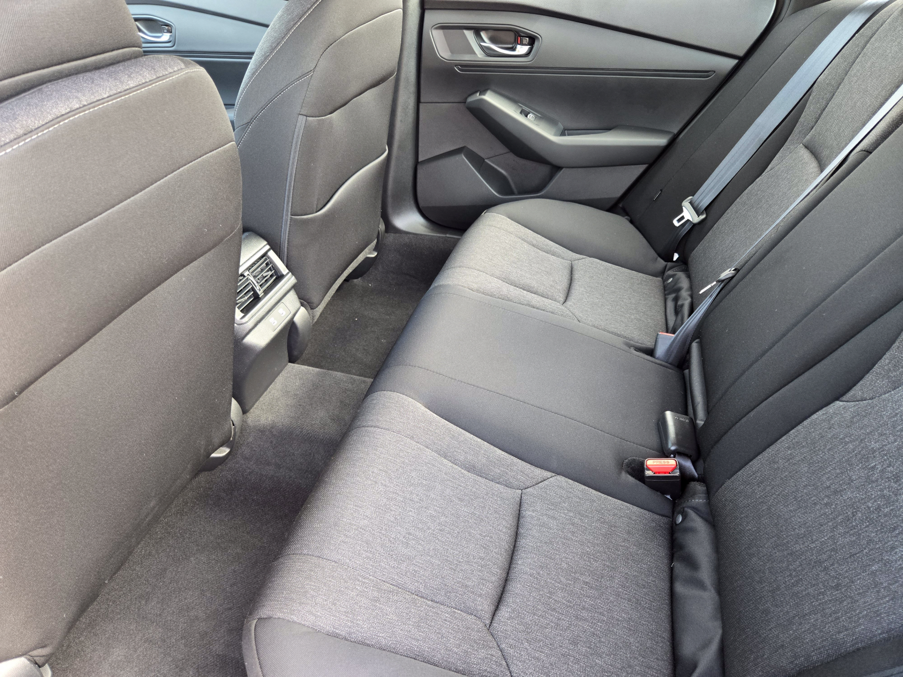 Used 2025 Honda Accord SE image 26