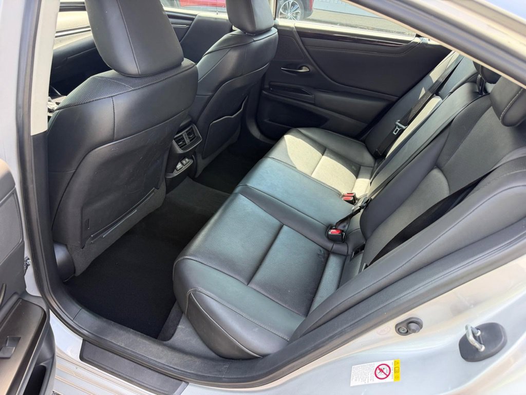 Used 2019 Lexus ES 350 w/ Premium Package FWD image 18