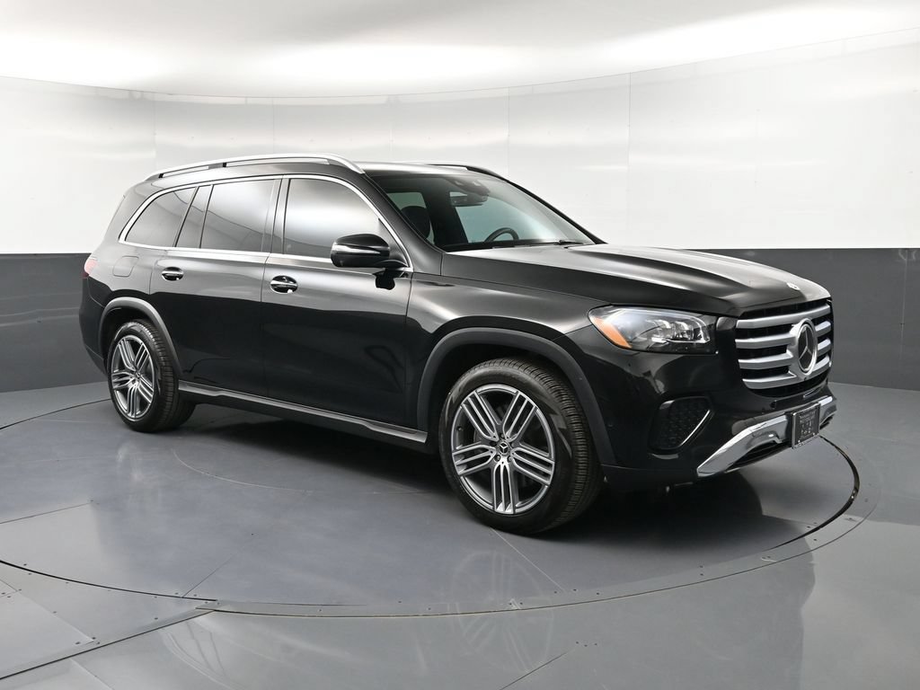 Used 2025 Mercedes-Benz GLS 450 4MATIC image 10