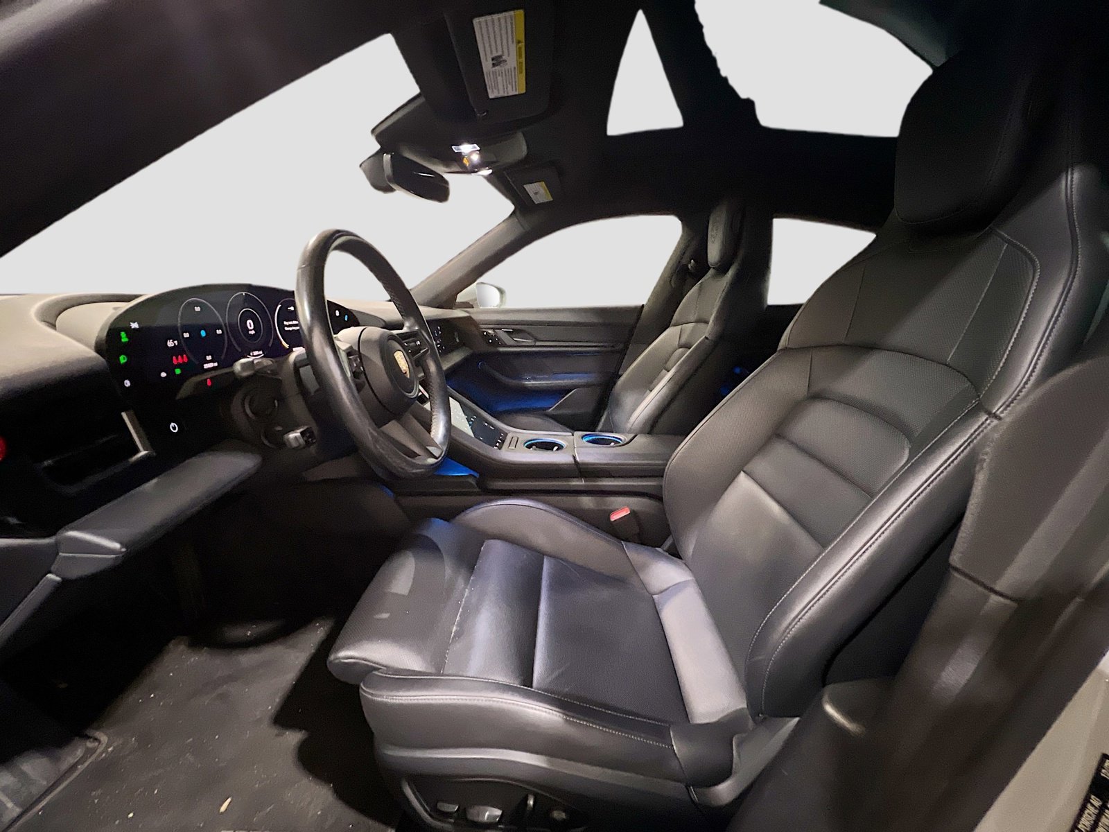 Used 2021 Porsche Taycan 4S w/ Premium Package image 16