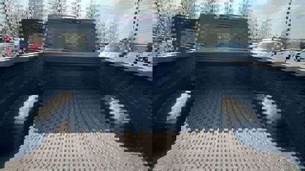 Used 2024 GMC Sierra 2500 AT4X image 10