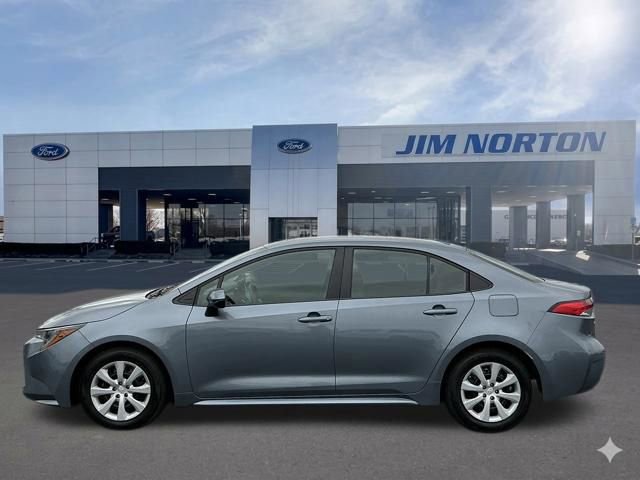 Used 2024 Toyota Corolla LE FWD image 8