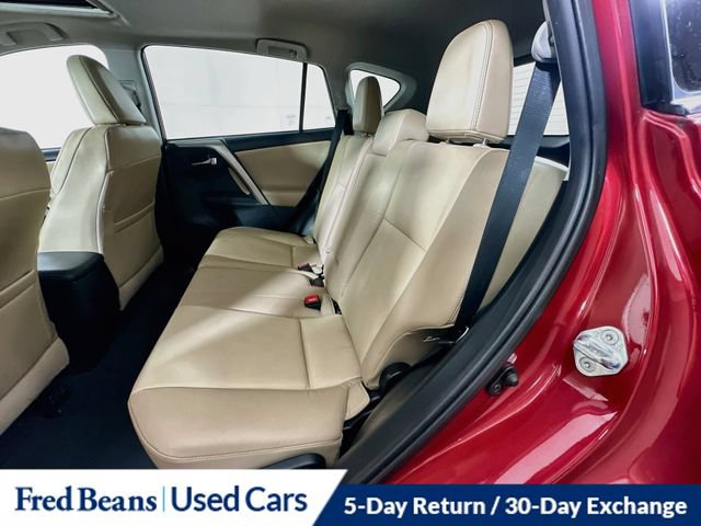 Used 2014 Toyota RAV4 Limited AWD/4WD image 32