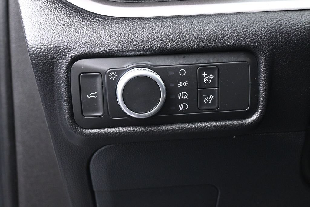 Used 2020 Ford Explorer XLT RWD image 16