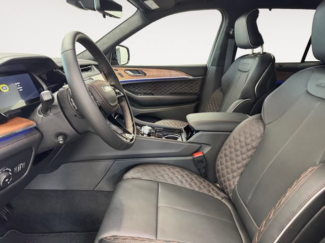 New 2026 Jeep Grand Cherokee Summit AWD/4WD image 8