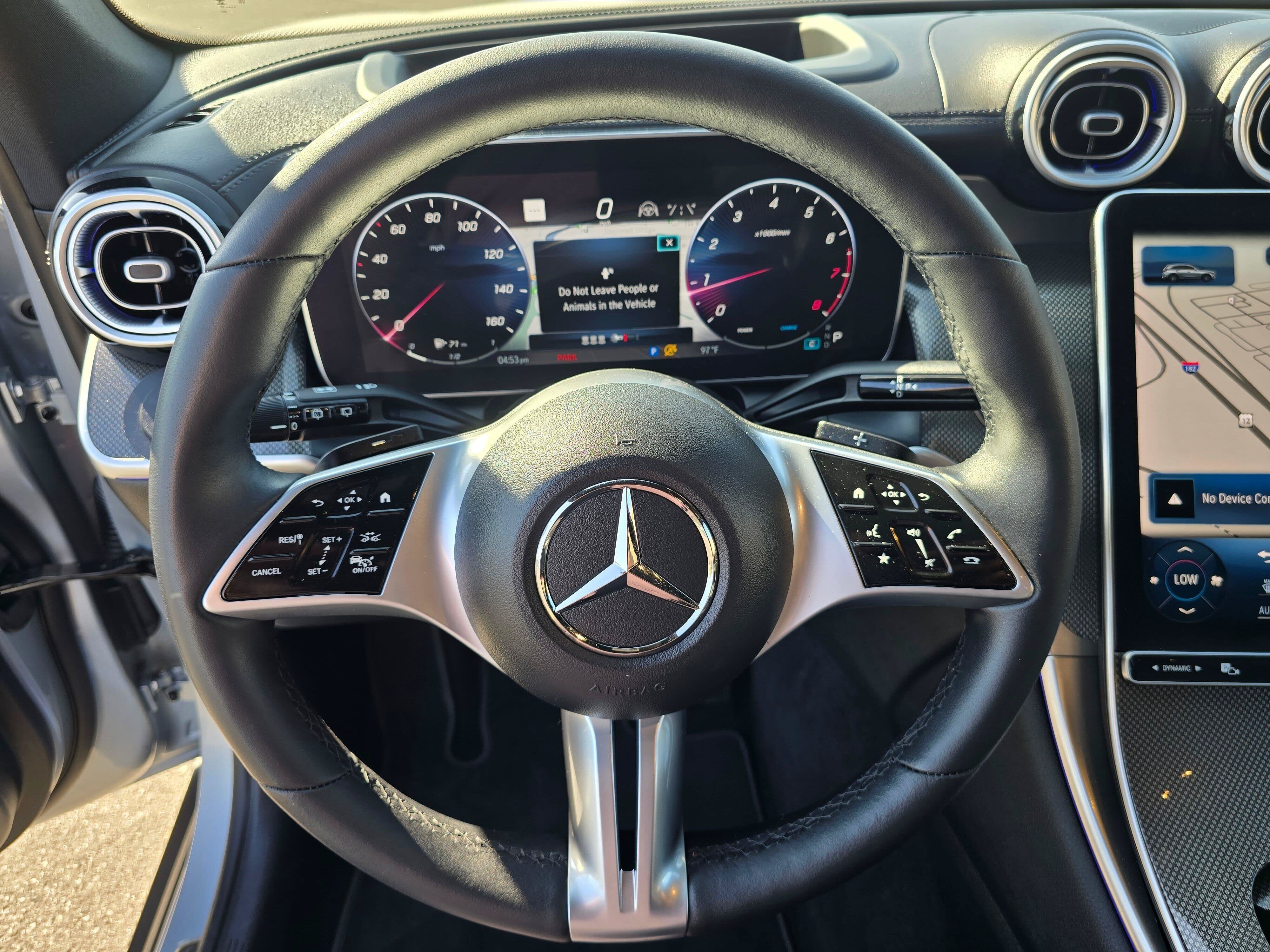 Used 2023 Mercedes-Benz GLC 300 4MATIC image 16