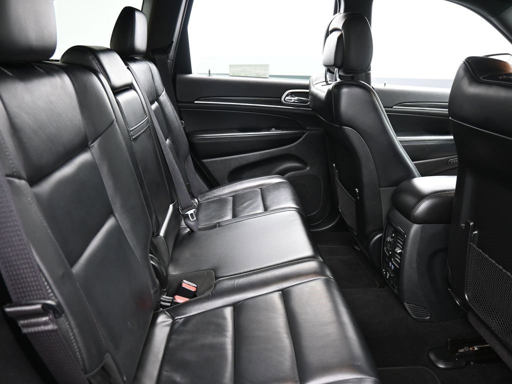 Used 2019 Jeep Grand Cherokee Limited image 17