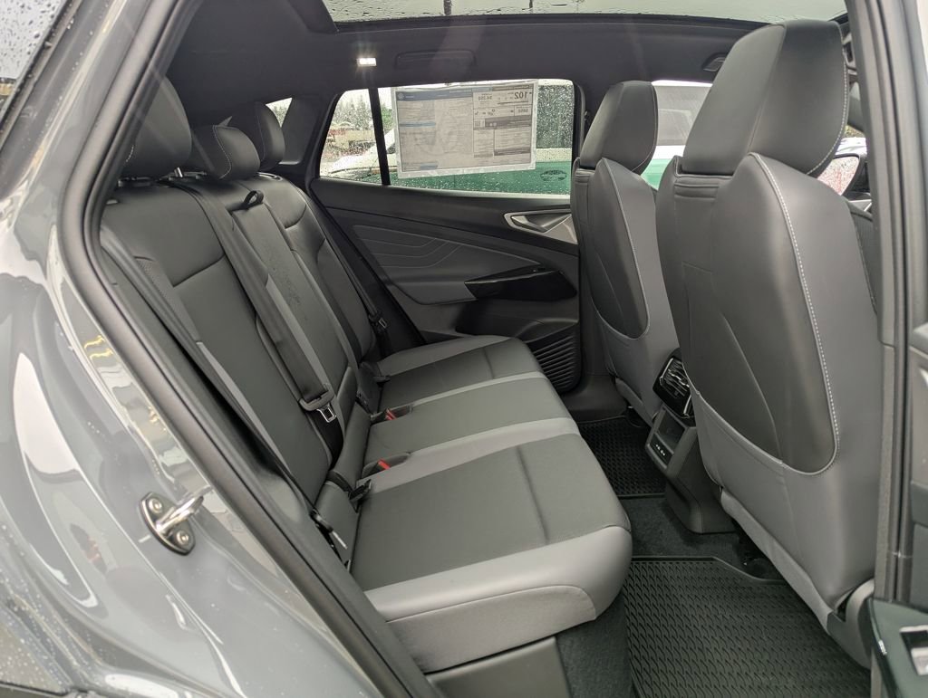 New 2026 Volkswagen ID.4 Pro S image 32