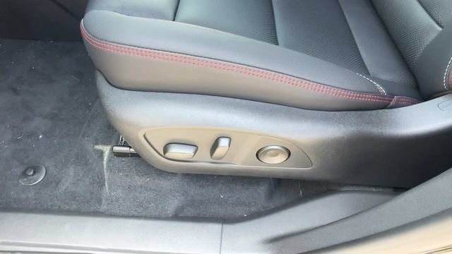 New 2026 Chevrolet Traverse RS w/ LPO, Floor Liner Package FWD image 30