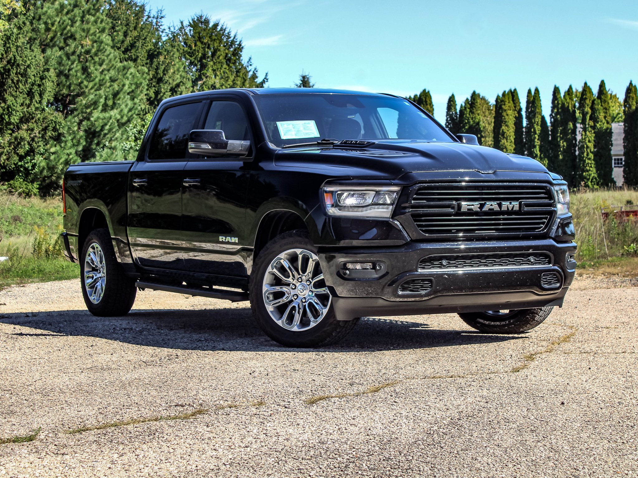 Used 2023 RAM 1500 Laramie AWD/4WD image 36