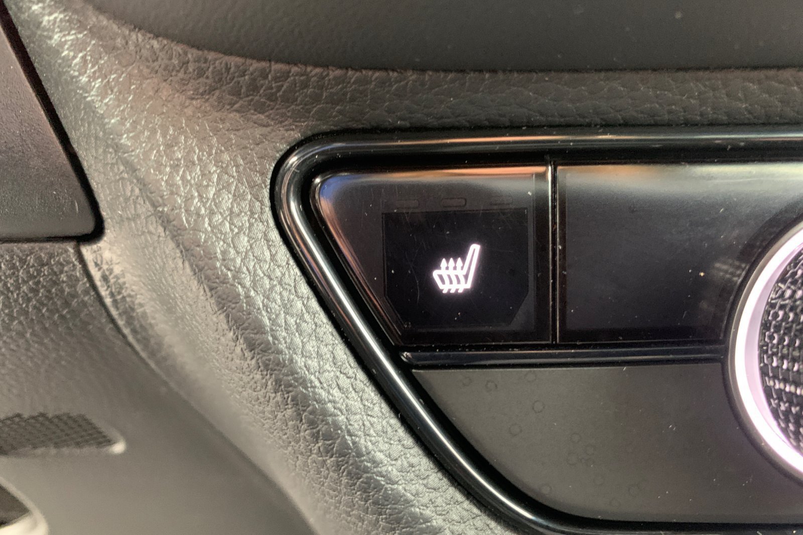 Used 2025 Honda HR-V Sport image 35