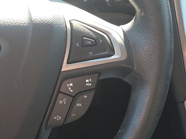 Used 2020 Ford Fusion SE FWD image 33