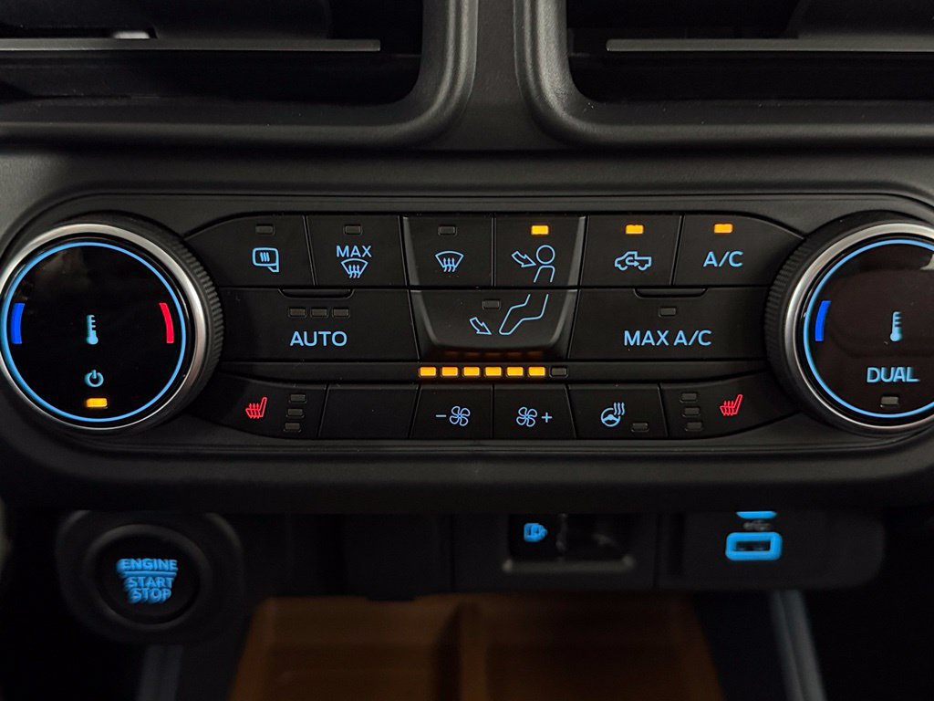 Used 2024 Ford Maverick Lariat w/ FX4 Off-Road Package AWD/4WD image 19