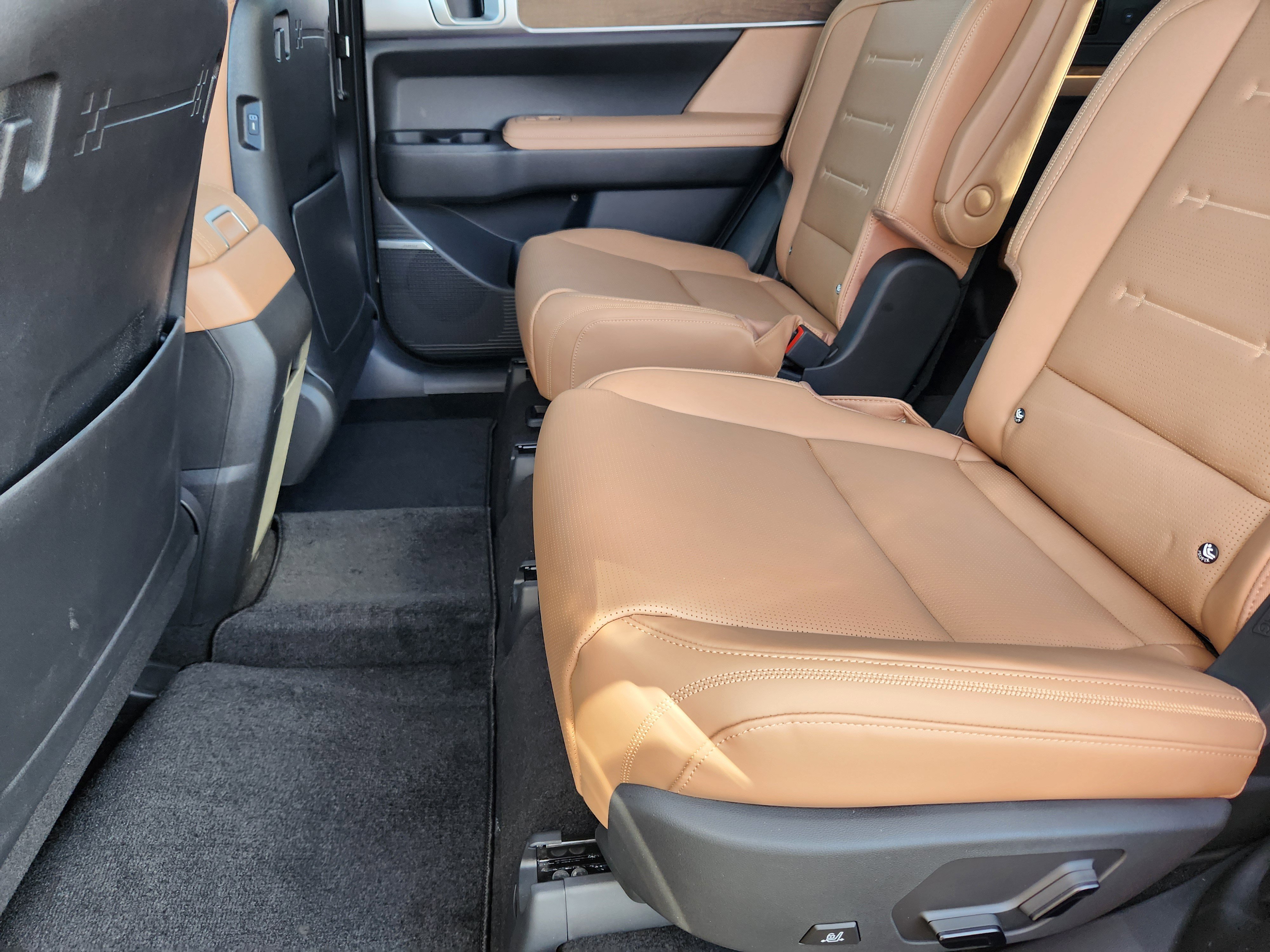 New 2026 Hyundai Santa Fe Calligraphy image 10