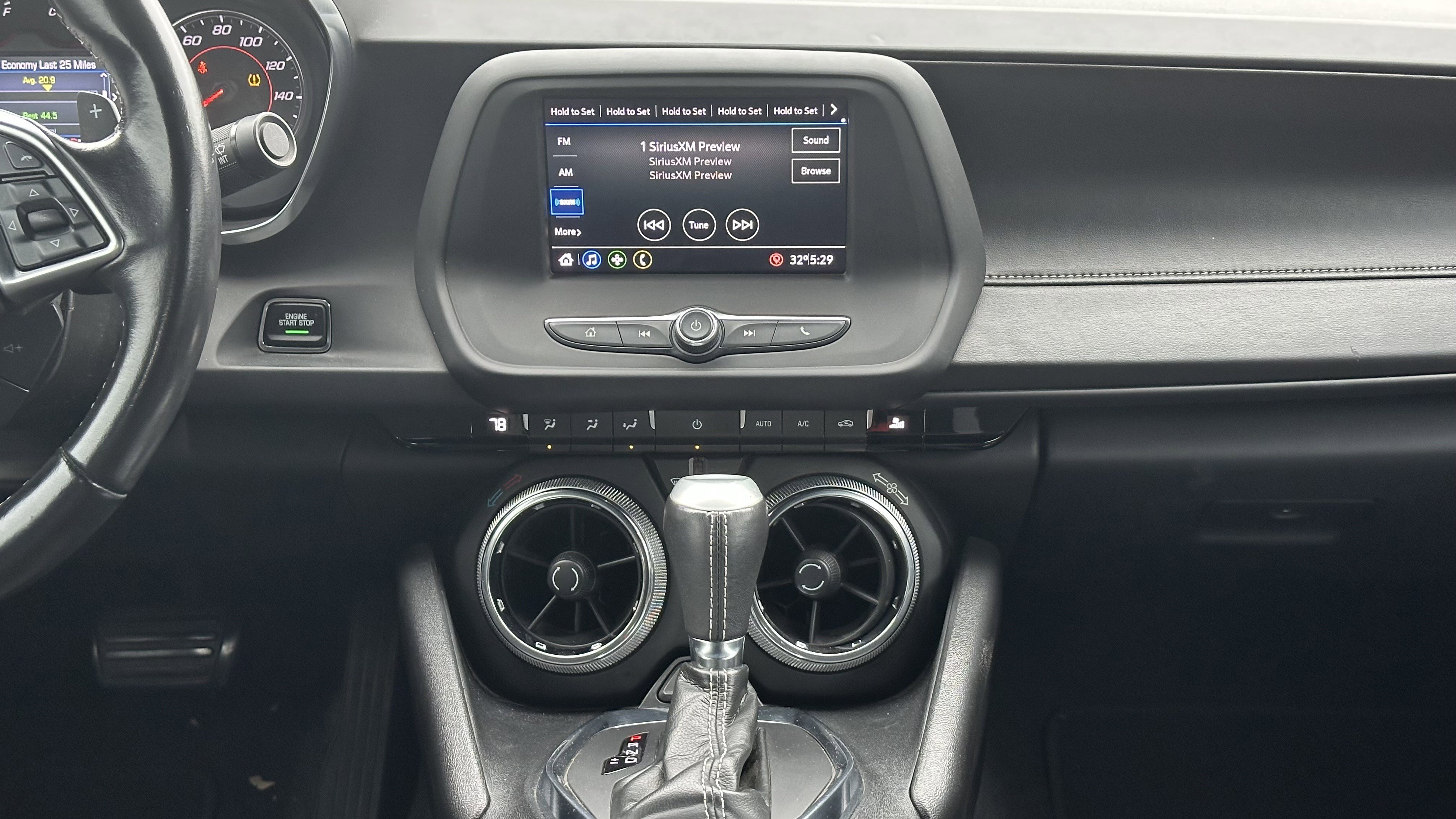 Used 2020 Chevrolet Camaro LT image 31