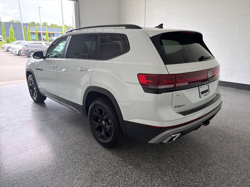 New 2026 Volkswagen Atlas Peak Edition AWD/4WD image 3