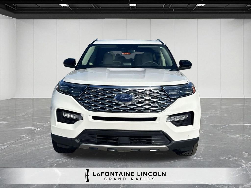 Used 2023 Ford Explorer Platinum w/ Technology Package AWD/4WD image 8