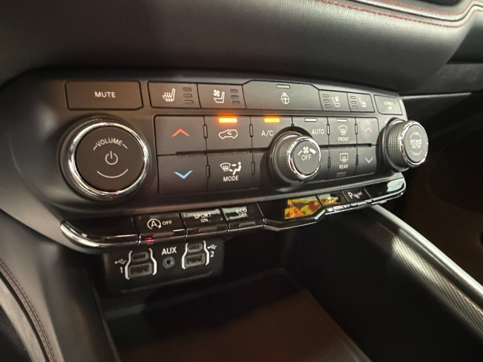 Used 2024 Dodge Durango GT AWD/4WD image 31