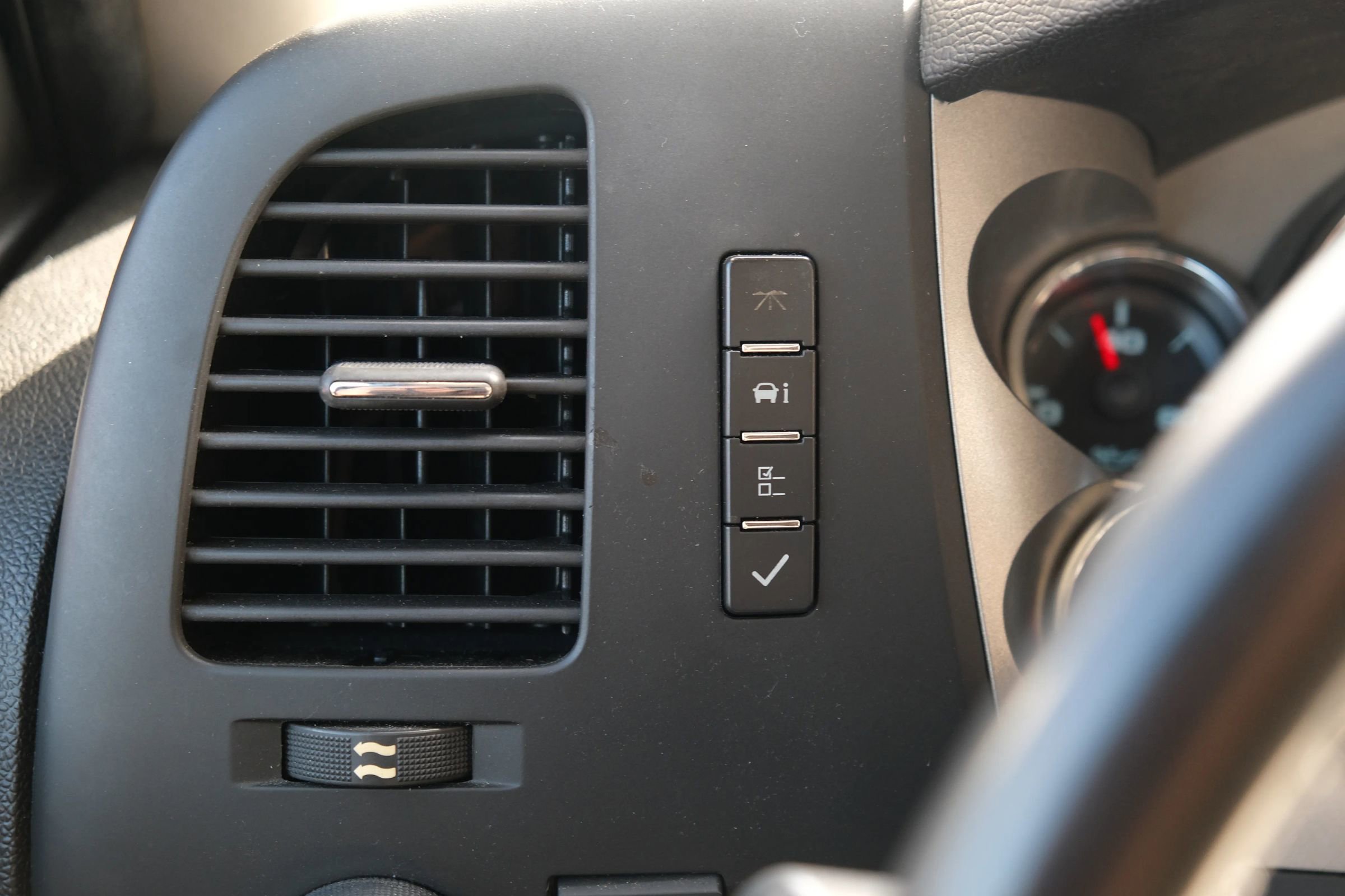 Used 2012 Chevrolet Silverado 2500 LT w/ Z71 Appearance Package image 34