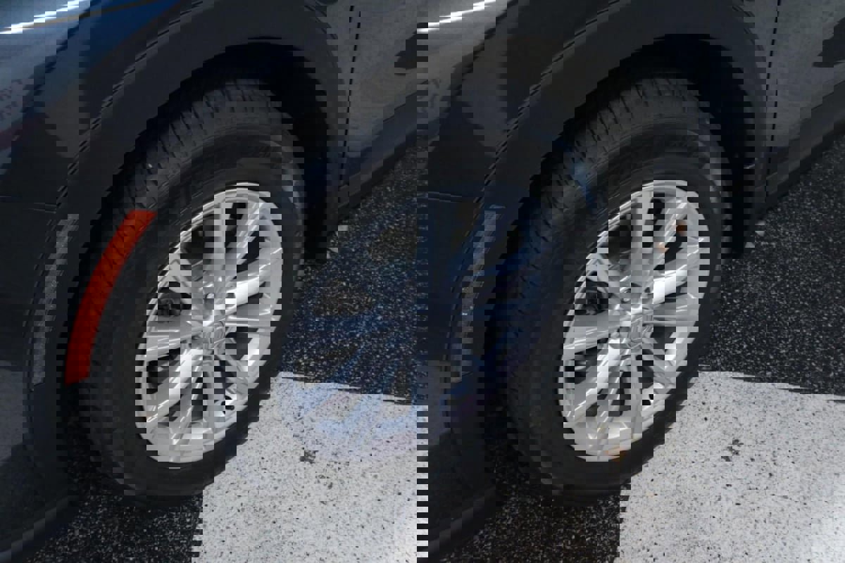 Used 2024 Honda CR-V EX-L image 34