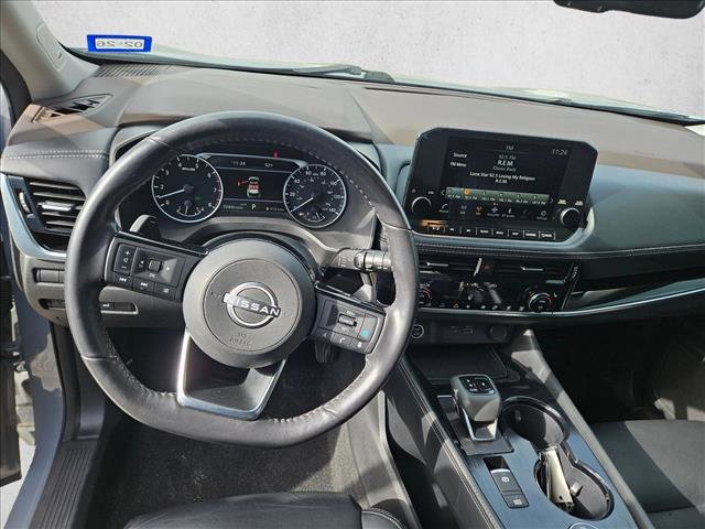 Used 2023 Nissan Rogue SL w/ SL Premium Package image 16